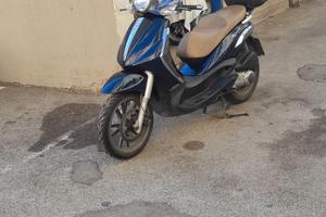 Beverly 300