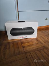 Beats Pill