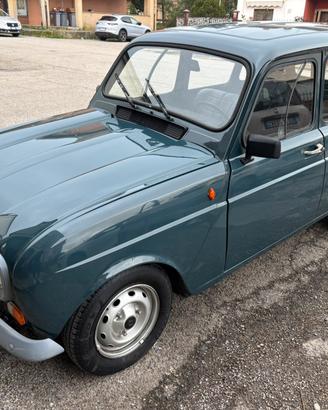 RENAULT 4