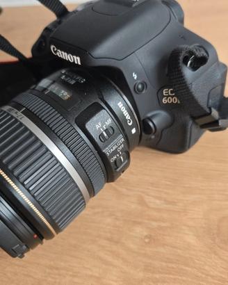 canon 600d con obiettivo 17-85 e accessori 