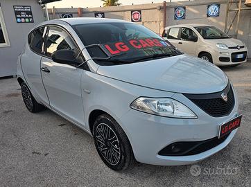 Lancia Ypsilon 1.2 69 CV 5 porte GPL Ecochic Plati
