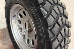 Gomme +cerchi Suzuki Vitara-Gimny-Samurai