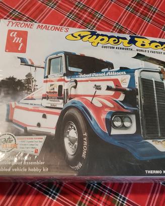 camion da costruite in plastica modello AMT americ