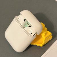 Airpods apple con custodia