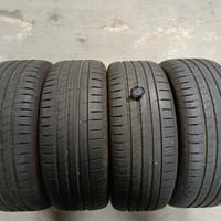 Gomme 255 55 19 111W good year estive 85-90%