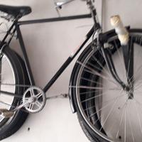 Bicicletta con freni a bacchetta