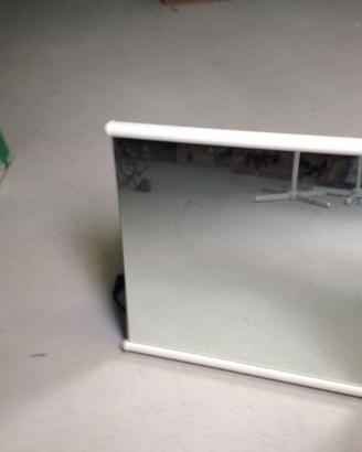 Specchio adatto per persone diversamente abili