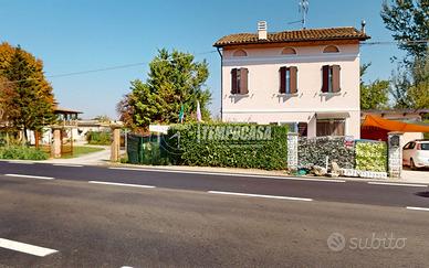 CASA INDIPENDENTE CON GIARDNO