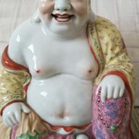 Statuetta Budda felice in porcellana cinese