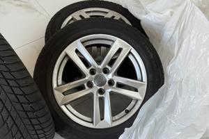 Cerchi audi a4  225 50 17 Completi