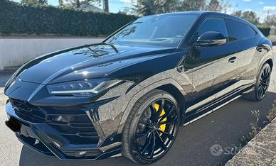 Lamborghini urus permuta ferrari