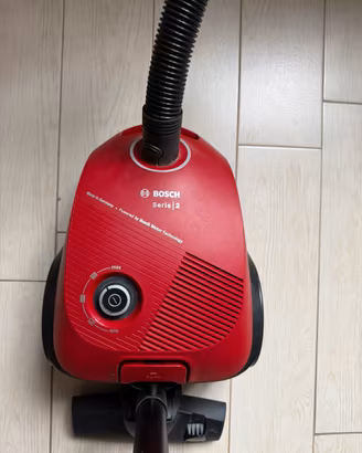 Aspirapolvere Bosch Serie 2 + sacchetti e filtri