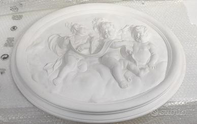 OVALE IN GESSO CON PUTTI