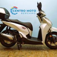 HONDA SH 300 i con motore 6000 km.