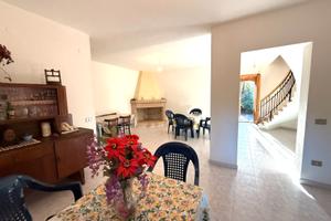 Villa con giardino al villaggio delle Mimose