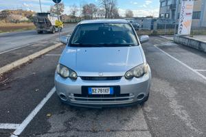 Honda HR-V  4 WD con gancio, motore rifatto