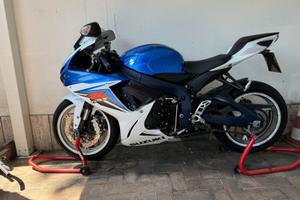 Carenatura Completa con serbatoio  Suzuki GSX-R L2