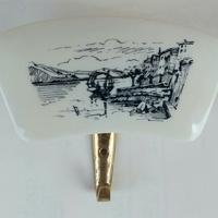 gancio appendiabiti in bachelite/ottone e la barca