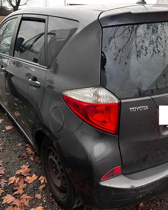 Ricambi Toyota Verso S 1.3 Benzina 2011