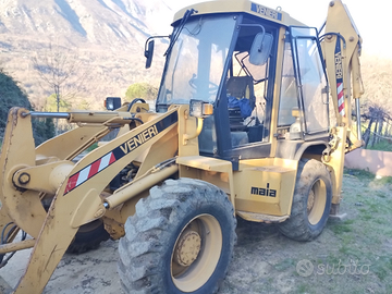 Escavatore terna venieri