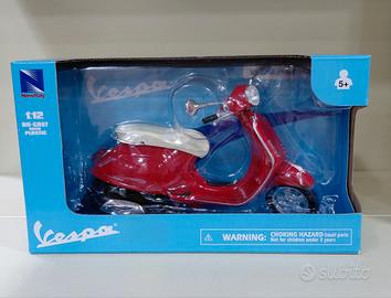 Vespa Piaggio New Primavera Die-Cast 1-12 NewRay 