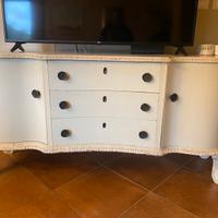 Mobile tv shabby chic