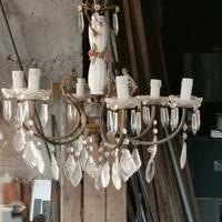 Lampadario con cristalli