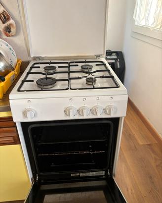 Cucina 50x50 per piccoli spazi