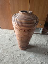 Vaso da arredo in vimini
