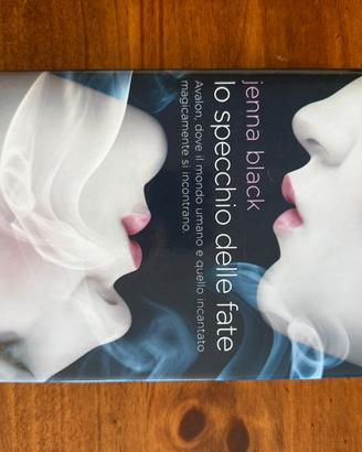 Libro Lo specchio delle fate