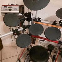 Batteria elettronica Yamaha DTX press IV