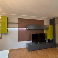 Mobile soggiorno completo di mensole