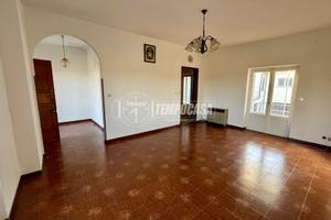 AMPIO APPARTAMENTO CON TERRAZZO, GIARDINO E BOX!