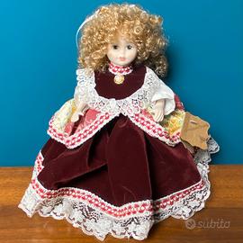 Bambola in porcellana Capodimonte