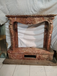 Cornice per camino in marmo rosso verona