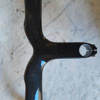 Manubrio integrato carbonio 