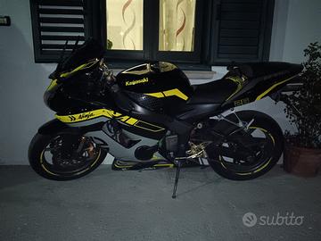 Moto Kawasaki Ninja