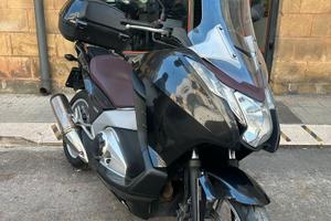 Honda Integra 700