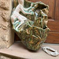 Fontana a muro donna ninfa dea scultura decorativa