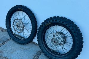 Cerchi enduro KTM completi + gomme NUOVE