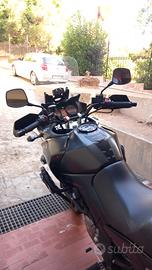 Suzuki V Strom DL 650 - 2010