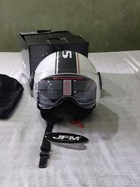 casco omologato per scooter