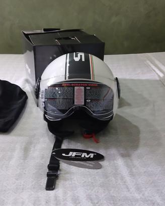 casco omologato per scooter