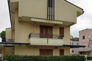 Appartamento con 2 camere e posto auto - Levante