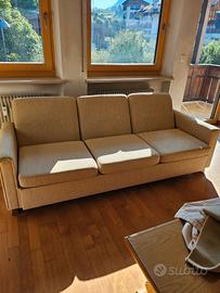 Divano 3 posti + 2 Poltrone – RIVESTIMENTO NUOVO!