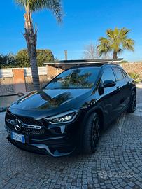 MERCEDES-BENZ GLA 200d 4MATIC