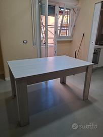 Tavolo allungabile effetto legno grigio