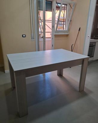 Tavolo allungabile effetto legno grigio