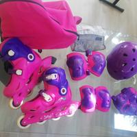 Pattini, casco, paracolpi, borsone e maschera mare