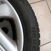 gomme  4 stagioni più cerchi Nissan micra 